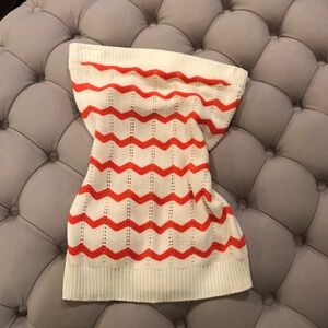 Guess White and Red Zigzag Knit Top